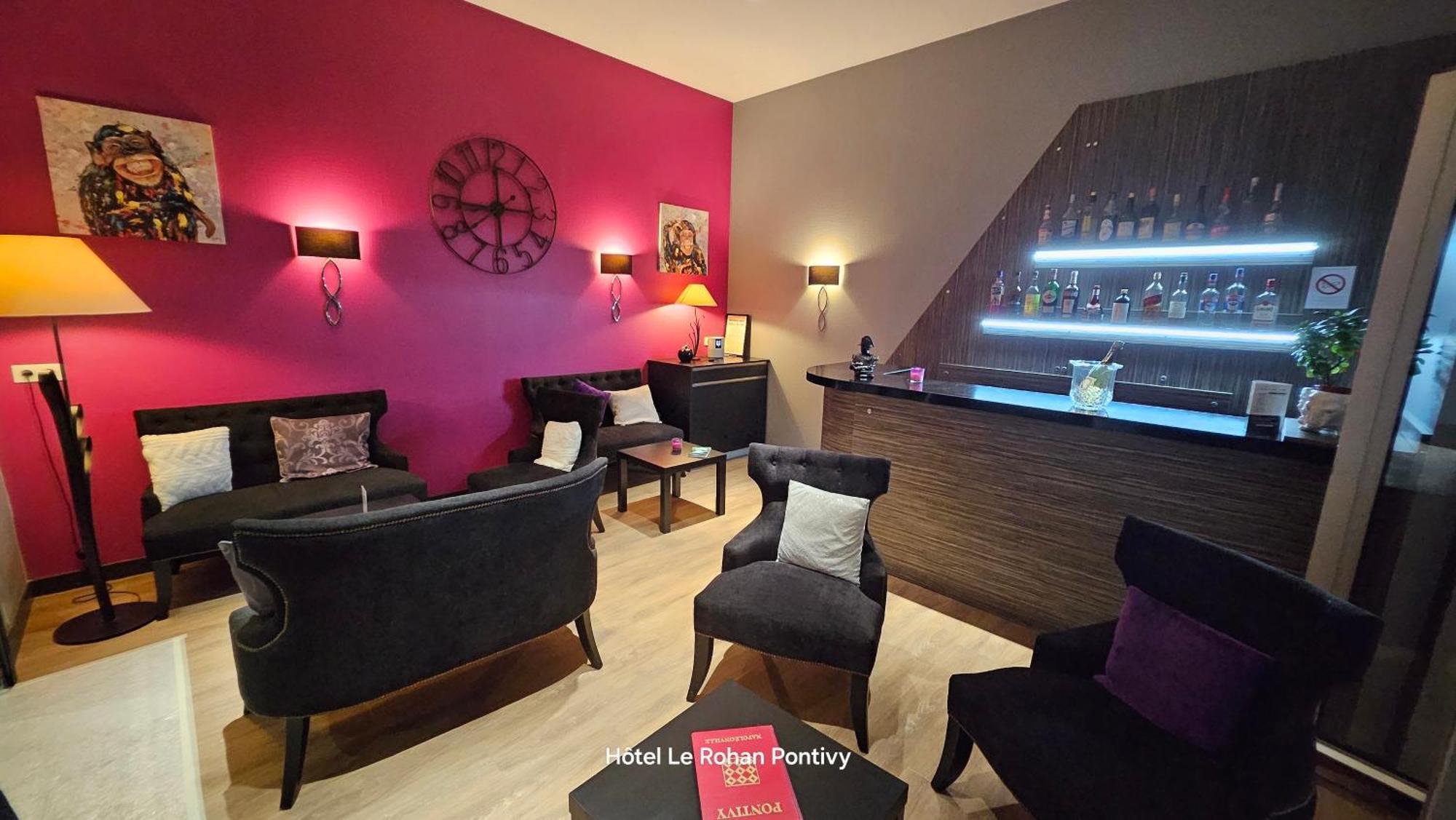 Hotel Le Rohan Pontivy Buitenkant foto