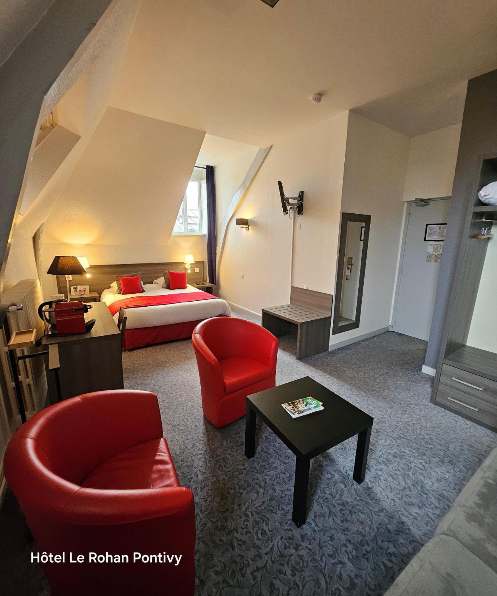 Hotel Le Rohan Pontivy Buitenkant foto