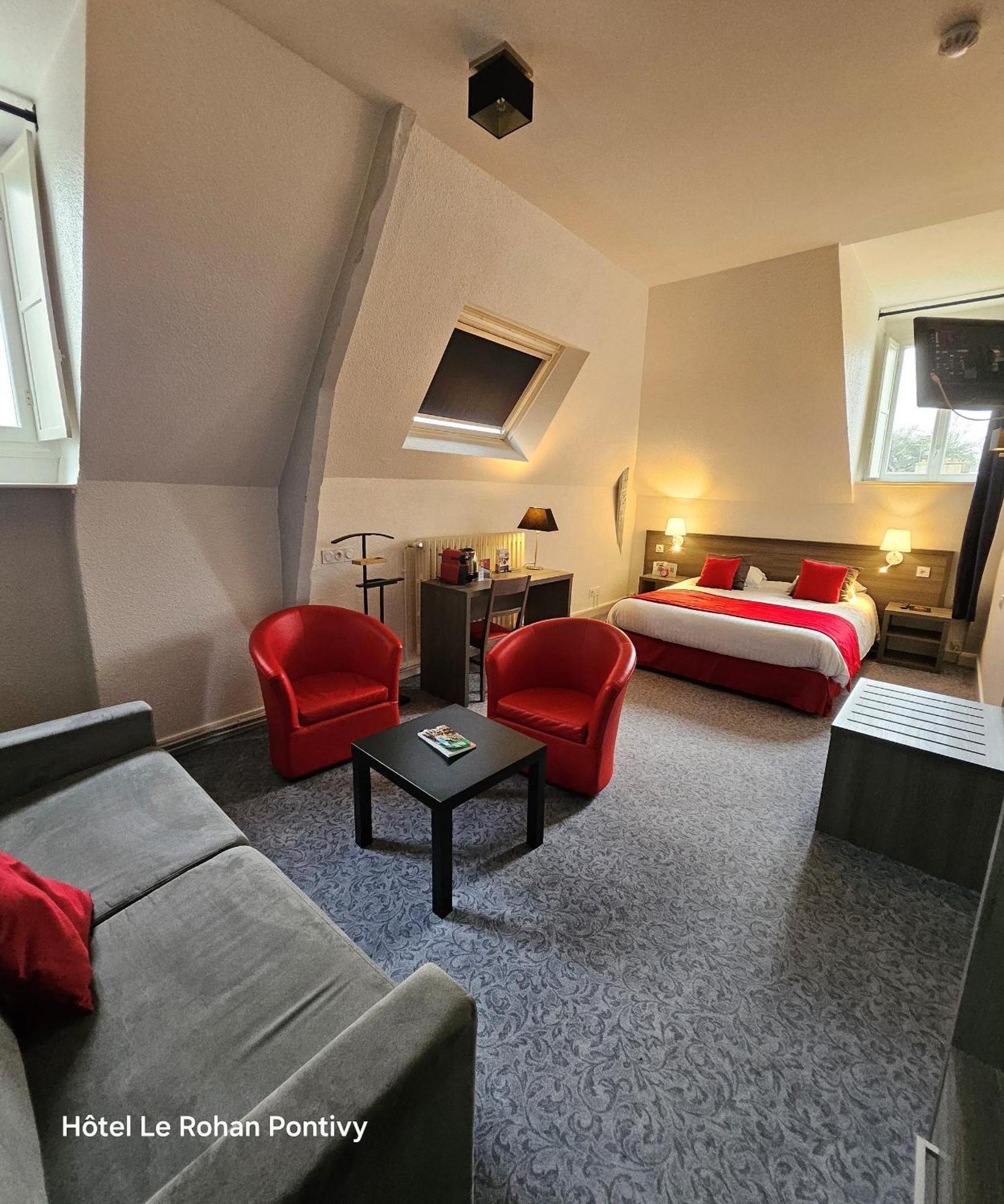 Hotel Le Rohan Pontivy Buitenkant foto