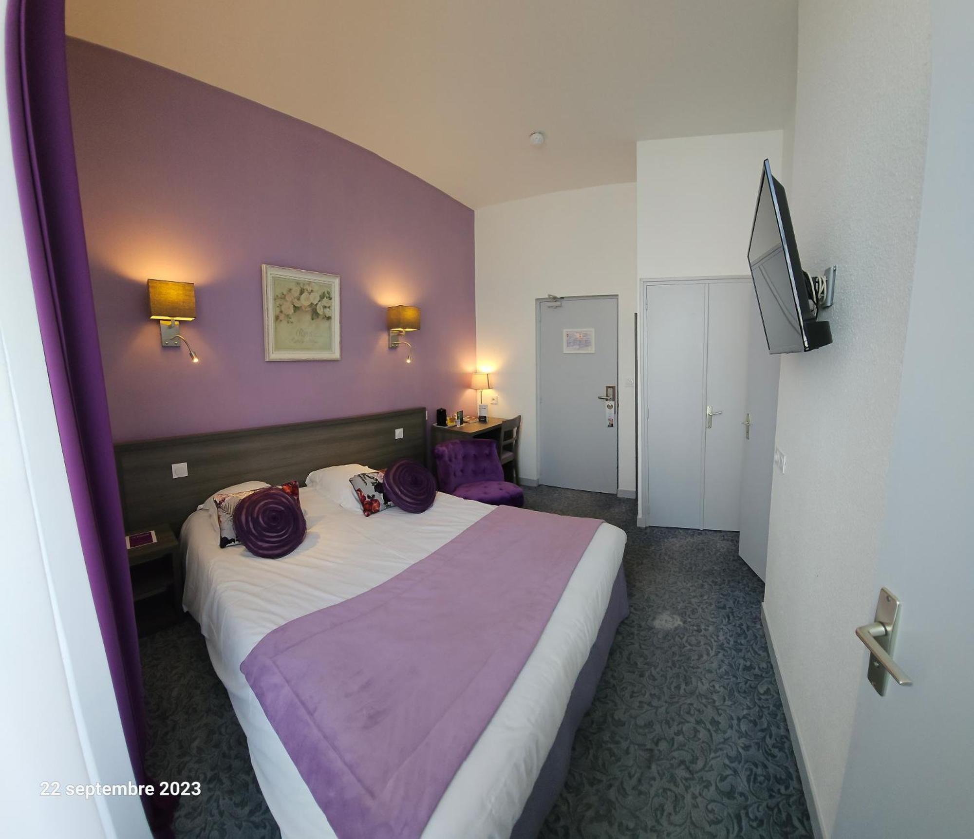 Hotel Le Rohan Pontivy Buitenkant foto