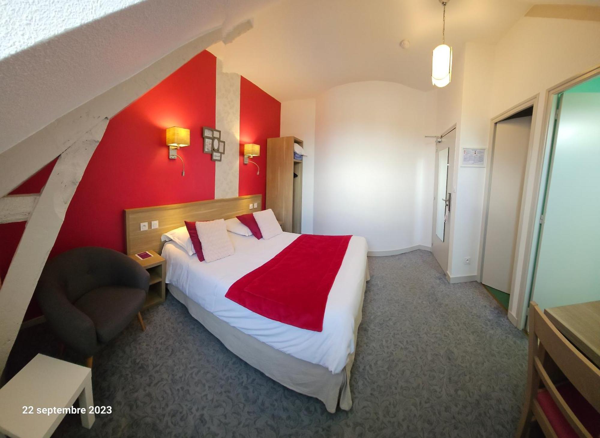 Hotel Le Rohan Pontivy Buitenkant foto